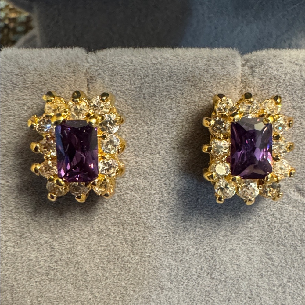 3101 Swarovski Crystal Elements Post Earrings - image 1